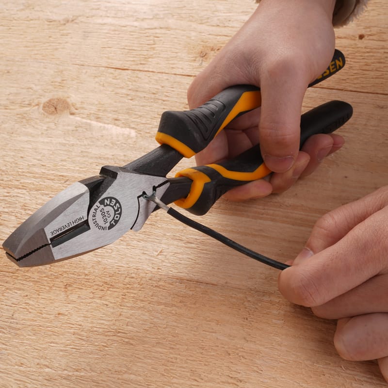 HIGH LEVERAGE LINEMAN’S PLIERS WITH FISH TAPE PULLER AND CRIMPER (INDUSTRIAL) thumbnail 7